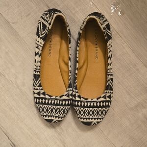 Lucky Brand Black and Cream Patterned Flats